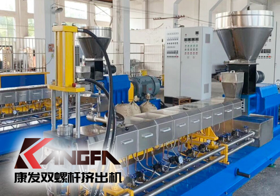 雙螺桿擠出機(jī)機(jī)筒供料用料斗結(jié)構(gòu)形式——普通式、強(qiáng)制式、振動(dòng)式料斗