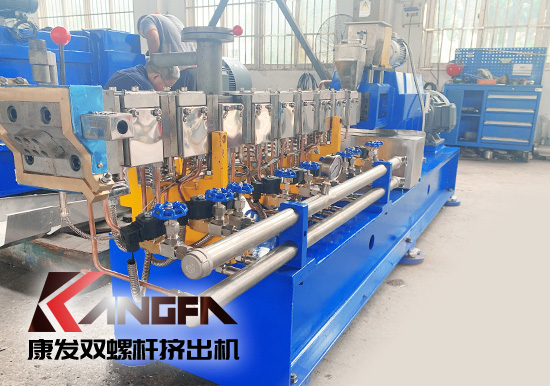 高效高產(chǎn)、大型精密、多功能化、模塊化、智能化雙螺桿擠出機(jī)——螺桿擠出機(jī)發(fā)展趨勢