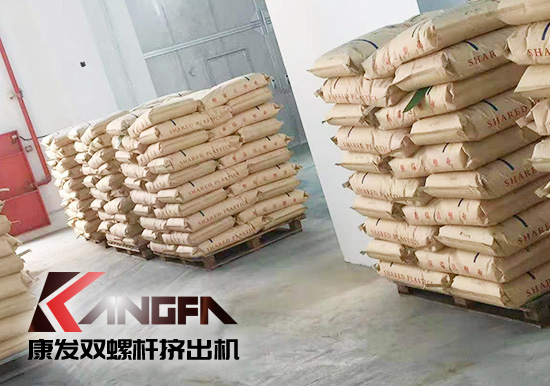 雙螺桿擠出機(jī)行業(yè)高標(biāo)準(zhǔn)！配料、操作、生產(chǎn)、打包碼垛機(jī)械手全過(guò)程自動(dòng)化生產(chǎn)線(xiàn)