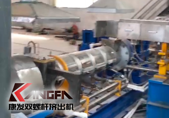 產(chǎn)品耐腐蝕,耐磨損,性能高,規(guī)格齊全,質(zhì)量過(guò)硬！JSH75/180雙階式擠出機(jī)組系列試機(jī)（附視頻）