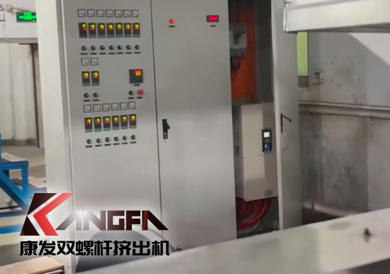 JSH雙階式85/200單、雙螺桿擠出機(jī)電纜料生產(chǎn)線試機(jī) 產(chǎn)量達(dá)1.5噸/每小時