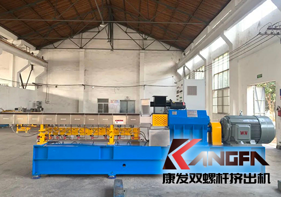 新的一月即將開始啦！加油！一起欣賞一組雙螺桿擠出機(jī)成品照吧！