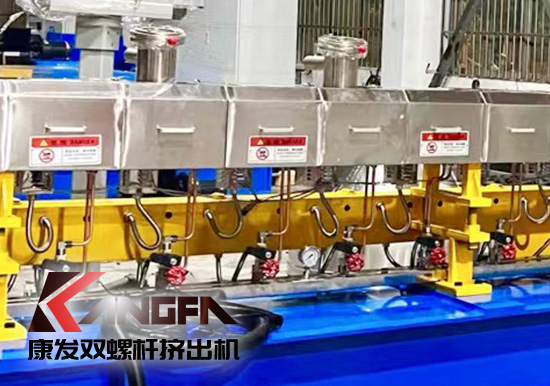 PVC、PC、PPMA、PA、PET等不同原料如何選擇雙螺桿擠出機(jī)螺桿參數(shù)