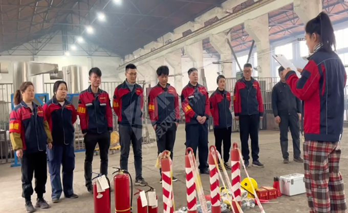 南京康發(fā)雙螺桿擠出機開展危險化學品泄露突發(fā)環(huán)境事件現(xiàn)場處置方案及應急預案演練