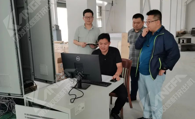 康發(fā)雙螺桿擠出機(jī)助力中石化塔河分公司3.5萬(wàn)噸/年廢棄地膜連續(xù)熱裂解工業(yè)示范項(xiàng)目